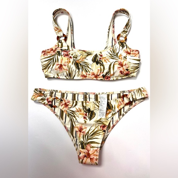 Abercrombie & Fitch Other - NWOT • Abercrombie & Fitch • Tropical Floral Striped Bikini Set • Size: Medium